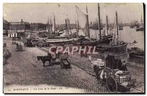 Ansichtskarte AK Bordeaux Un Coin de la Rade Bateaux