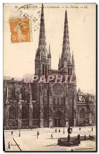 Cartes postales Bordeaux La Cathedrale Les Fleches