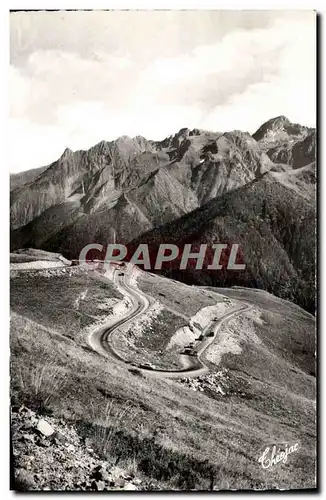 Cartes postales moderne Luchon La Reine des Pyrenees Lacets de la route de Superbagneres et Massif de Venasque