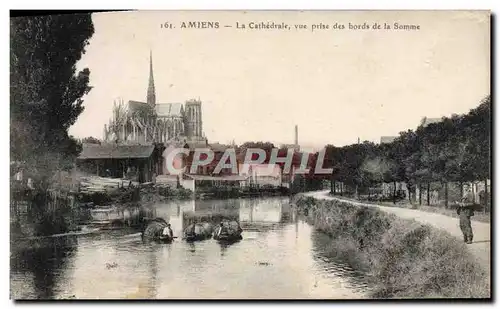 Ansichtskarte AK Amiens La Cathedrale vue prise des Bords de la Somme