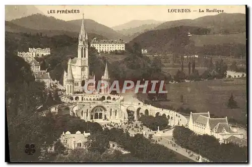 Cartes postales Lourdes La Basilique