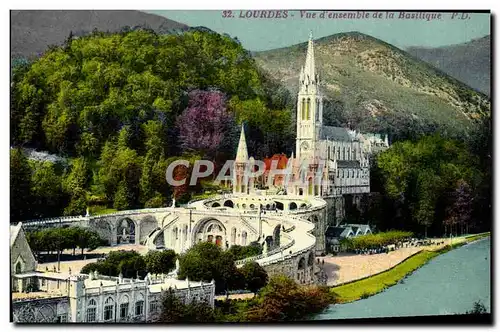 Cartes postales Lourdes Vue D&#39ensemble De La Basilique