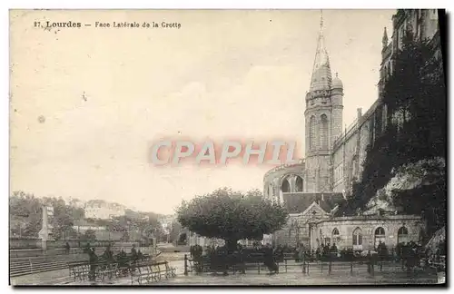 Cartes postales Lourdes Face Laterale De La Grotte