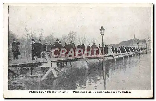 Ansichtskarte AK Paris Inonde Passerelle de L&#39Esplanade des Invalides