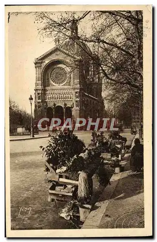 Cartes postales Paris L&#39eglise Saint Augustin Marchande de fleurs