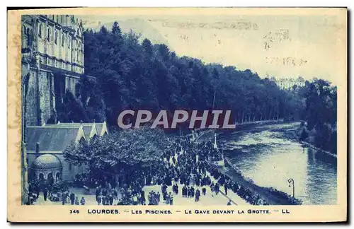 Cartes postales Lourdes Les Piscines Le Gave Devant La Grotte