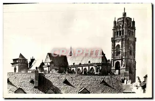 Cartes postales Rodez La Cathedrale emergeant des toits