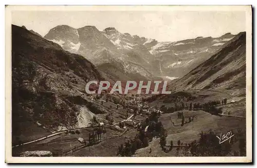 Cartes postales Gavarnie Le Village Et Le Cirque