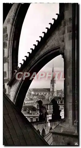 Cartes postales moderne Reims La Cathedrale Vue A Travers les arcs de la cathedrale sur le quartier Saint Andre