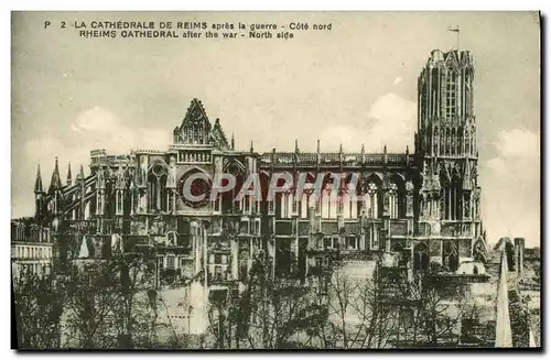 Cartes postales La Cathedrale De Reims apres la guerre Militaria