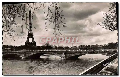 Cartes postales moderne Paris Le Pont De I&#39Alma Et La Tour Eiffel