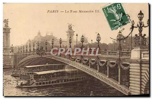 Cartes postales Paris Le Pont Alexandre lll Bateau Peniche Byrrh