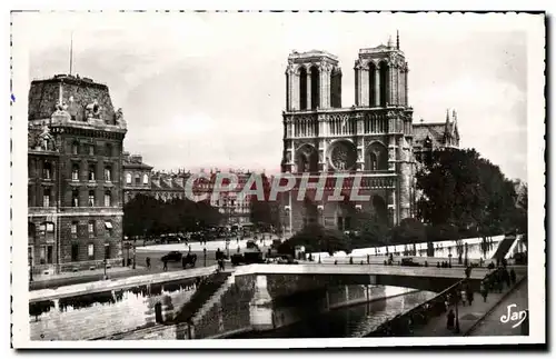 Cartes postales moderne Paris Notre Dame et le Petit bras de la Seine au pont double