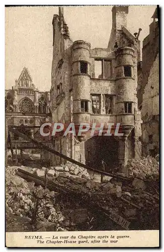 Cartes postales Reims La Cour Du Chapitre Apres La Guerre Militaria