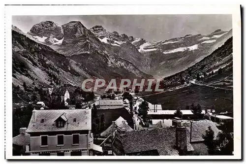 Cartes postales Gavarnie Le village et le cirque