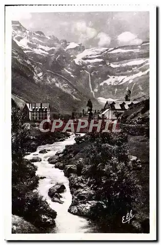 Cartes postales Gavarnie Le Gave et le cirque vus du village