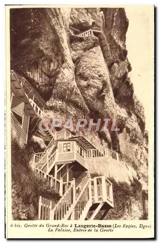 Cartes postales Laugerie Basse Grotte du Grand Roc Les Eyzies La falaise Entree de la grotte