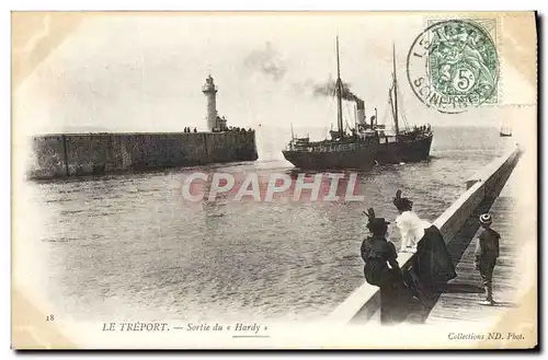 Cartes postales Le Treport Sortie du Hardy Bateau Phare