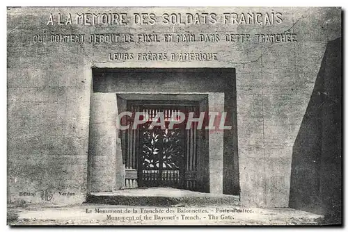 Cartes postales Le Monument De La Tranchee Des Baionnettes Porte d&#39entree Militaria