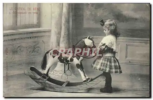 Cartes postales Fantaisie Enfant Le cheval de bebe