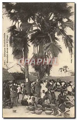 Cartes postales Afrique Occidentale Marche Dans Un Village