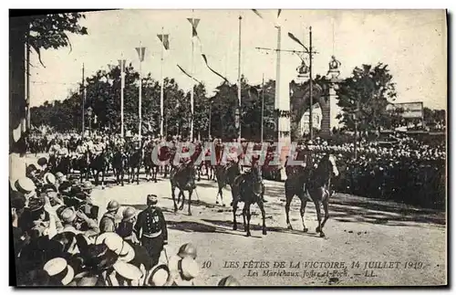 Ansichtskarte AK Paris Les fetes de la Victoire 14 juillet 1919 Les marechaux Joffre et Foch Miltiaria