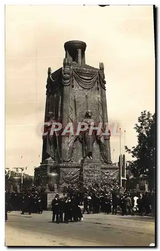 Ansichtskarte AK Paris Les fetes de la Victoire 14 juillet 1919 Le defile Monument aux morts pour la patrie Milit