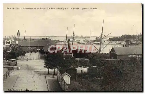 Cartes postales St Nazaire Panorama de la Rade Le Transatlantique Le Savoie prenant la mer Bateau