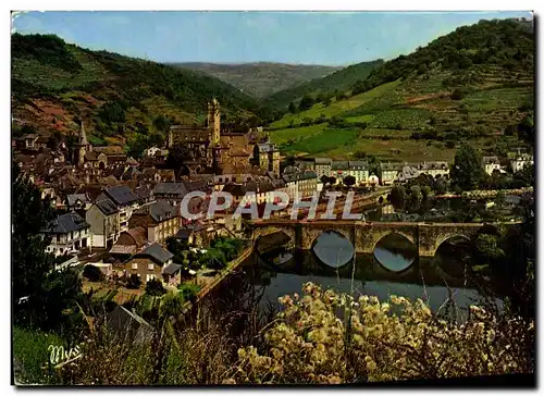 Moderne Karte Images de l&#39Aveyron Vue generale d&#39Estaing au bord du Lot