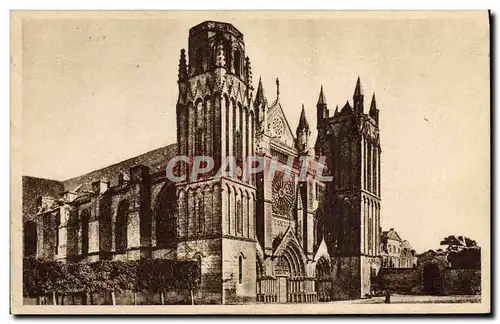 Ansichtskarte AK Poitiers La cathedrale St Pierre et l&#39ancien eveche