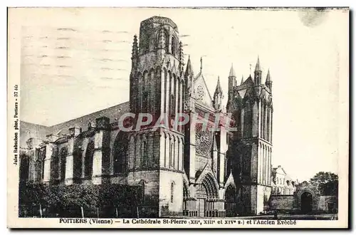 Cartes postales Poitiers La Cathedrale St Pierre et l'ancien eveche