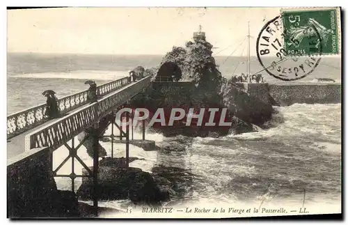 Ansichtskarte AK Biarritz Le Rocher De La Vierge Et La Passerelle