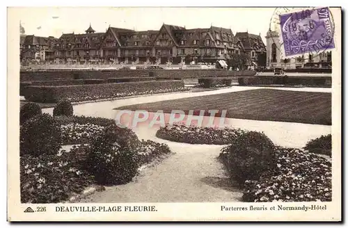 Cartes postales Deauville Plage Fleurie Parterres fleuris et Normandy Hotel