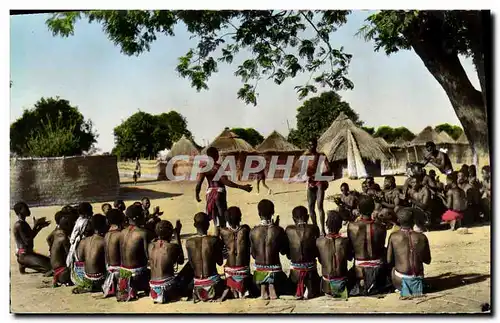 Cartes postales moderne L&#39Afrique En Couleurs Danses Au Village