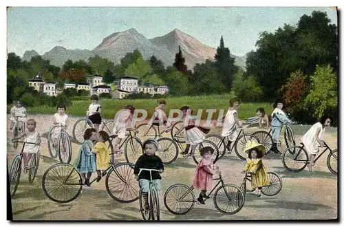 Cartes postales Fantaisie Enfants Velo Cycle