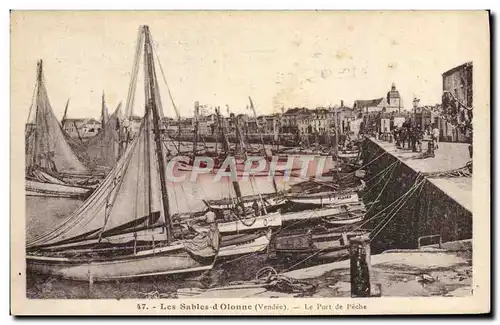 Ansichtskarte AK Les Sables D&#39Olonne Le Port De Peche Bateaux