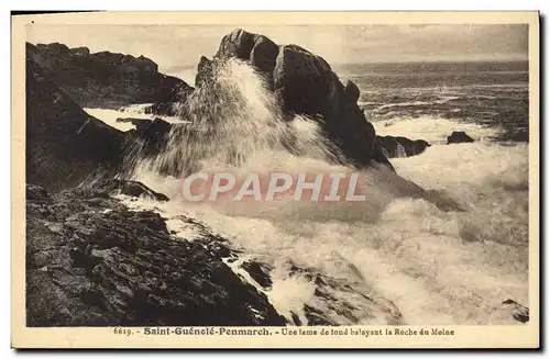 Cartes postales Saint Guenole Penmarch Une Lame De fond Balayant La Roche Du Moine