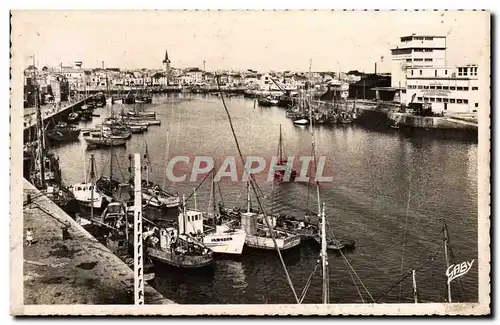 Cartes postales moderne Les Sables D&#39Olonne Vue D&#39Ensemble Du Port Bateaux