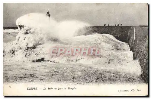 Cartes postales Dieppe La Jetee Un Jour De Tempete