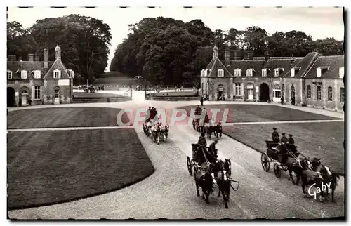 Cartes postales Le Pin Au Haras Sortie D'Attelage Un Jour De Fete Chevaux