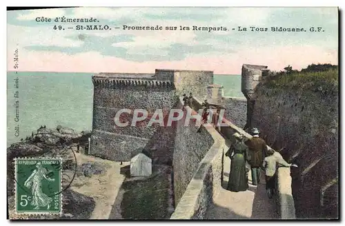 Ansichtskarte AK Saint Malo Promenade Sur Les Remparts La Tour Bidouane