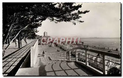 Cartes postales moderne Fouras La Promenade La Plage Et Le Chateau Cachet Daguin