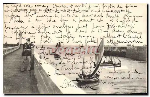 Cartes postales Le Treport Entree des jetees Sortie des bateaux de peche