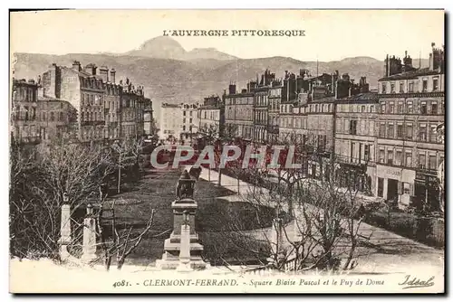 Cartes postales Clermont Ferrand Square Blaise Pascal et le Puy de Dome