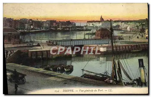 Ansichtskarte AK Dieppe Vue Generale du Port Bateau