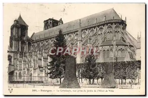 Cartes postales Bourges La Cathedrale Vue Prise du Jardin de L&#39Hotel de Ville