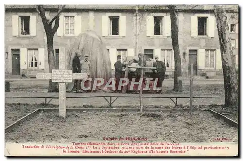 Ansichtskarte AK Tombes allemandes dans la Cour des Cristalleries de Baccarat Militaria