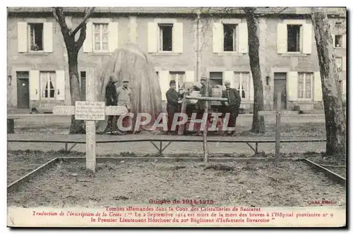 Cartes postales Tombes allemandes dans la Cour des Cristalleries de Baccarat Militaria