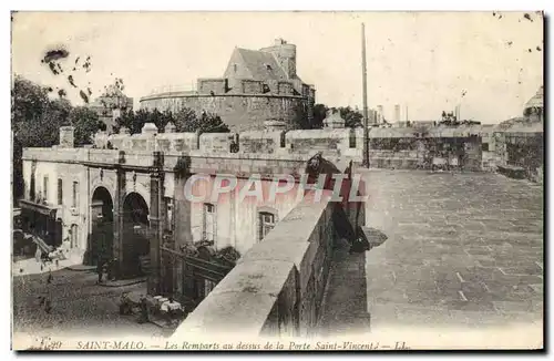 Cartes postales Saint Malo Les Remparts au Dessus de la Porte Saint Vincent