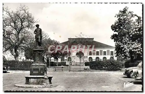 Cartes postales moderne Mer La Place des Halles